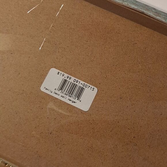 RUSTIC Look "FAMILY" 14x8 clothes pin photo collage display Vintage Look GIFTS - Picture 7 of 7